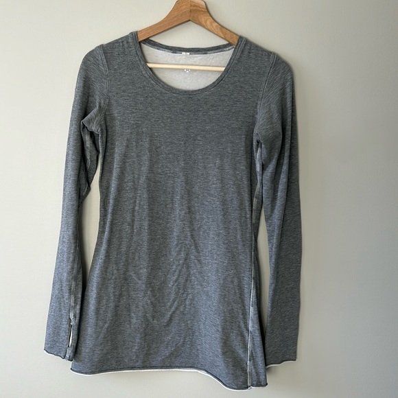 lululemon athletica Tops - Lululemon Double Layer Long Sleeve Reversible Tee Shirt Grey & White